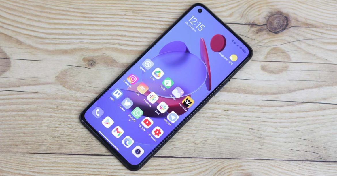 Teléfono Xiaomi Mi 11 Lite con fondo