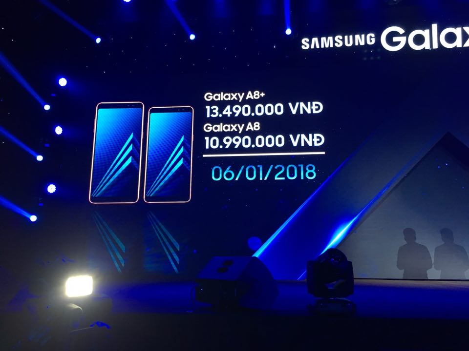 Photographie de la diapositive de date de sortie du Samsung Galaxy A8 / A8 + (2018).