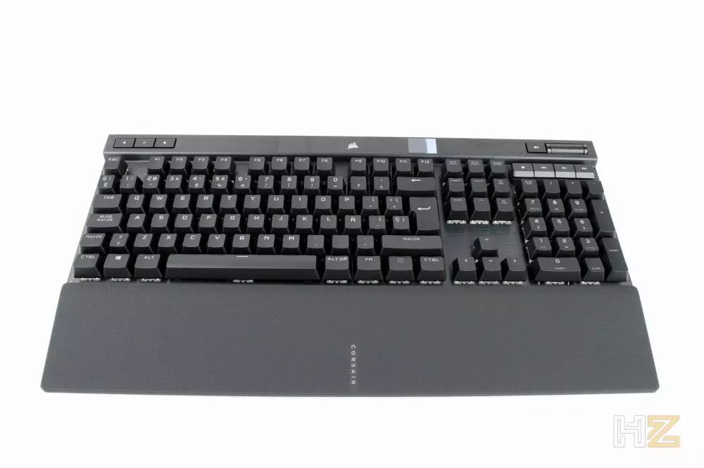 CORSAIR K70 RVB PRO