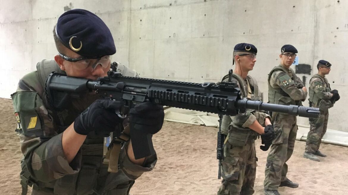 Pourquoi le Famas a été remplacé ?