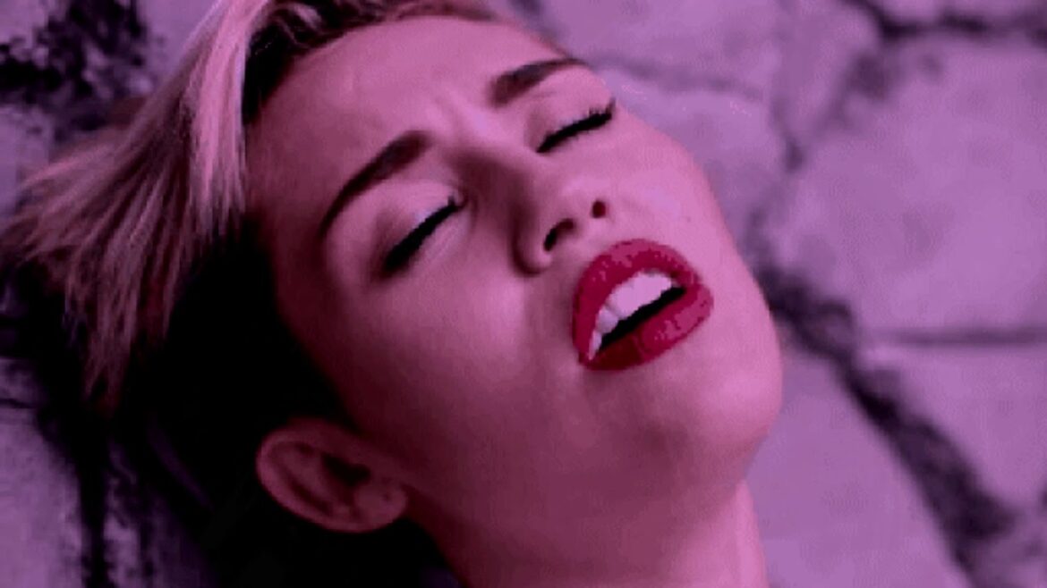 Qui contre Scorplane ?